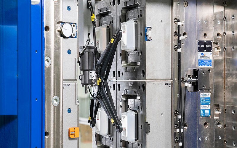 thin-wall injection molding